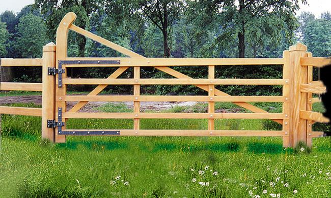 Wooden gates - Enclosures & Gates