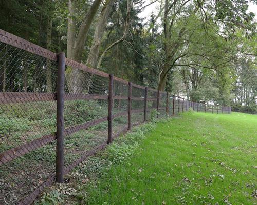 Hoe een omheining voor wild bouwen?